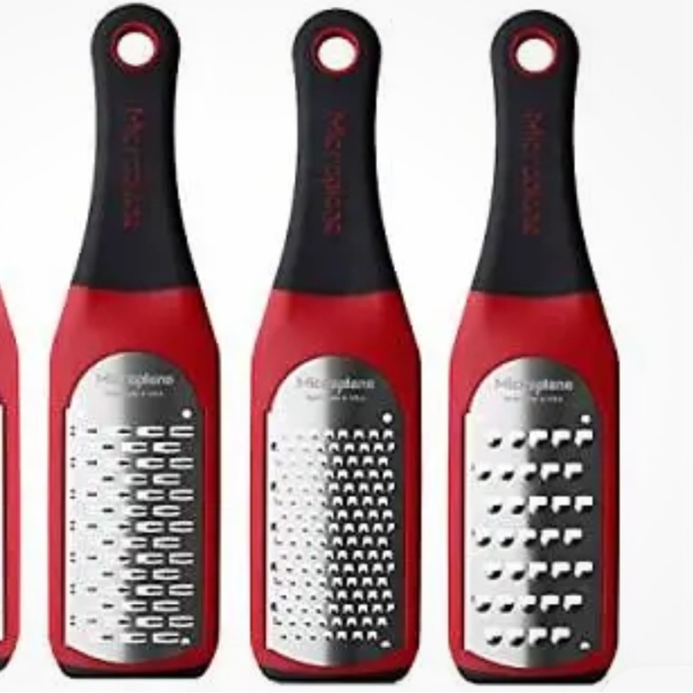 Microplane Artisan Series Gift Set - Ribbon, Coarse, Fine, Extra Coarse - Red